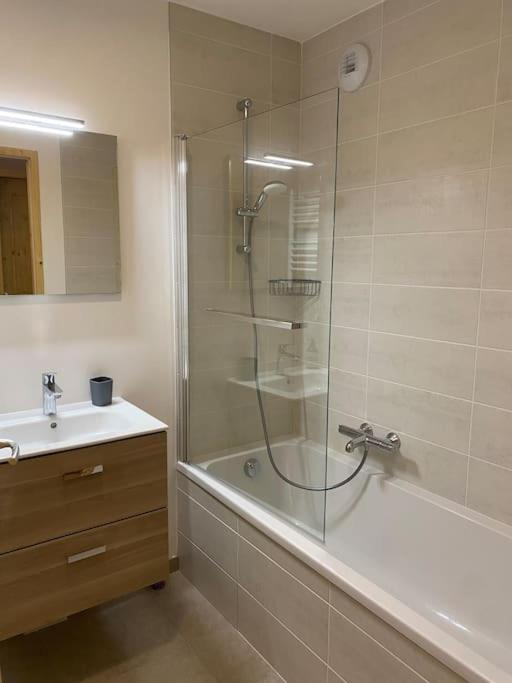 Gorgeous 2 Bedroom, 2 Full Bath, Ski In Apartment! Winner Of 2025 And 2024 Traveller Award! Морзин Экстерьер фото