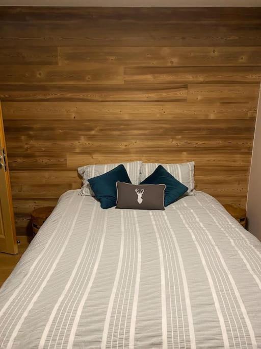 Gorgeous 2 Bedroom, 2 Full Bath, Ski In Apartment! Winner Of 2025 And 2024 Traveller Award! Морзин Экстерьер фото